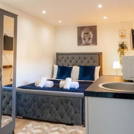Heathrow Guest House - Oakway Feltham エクステリア 写真