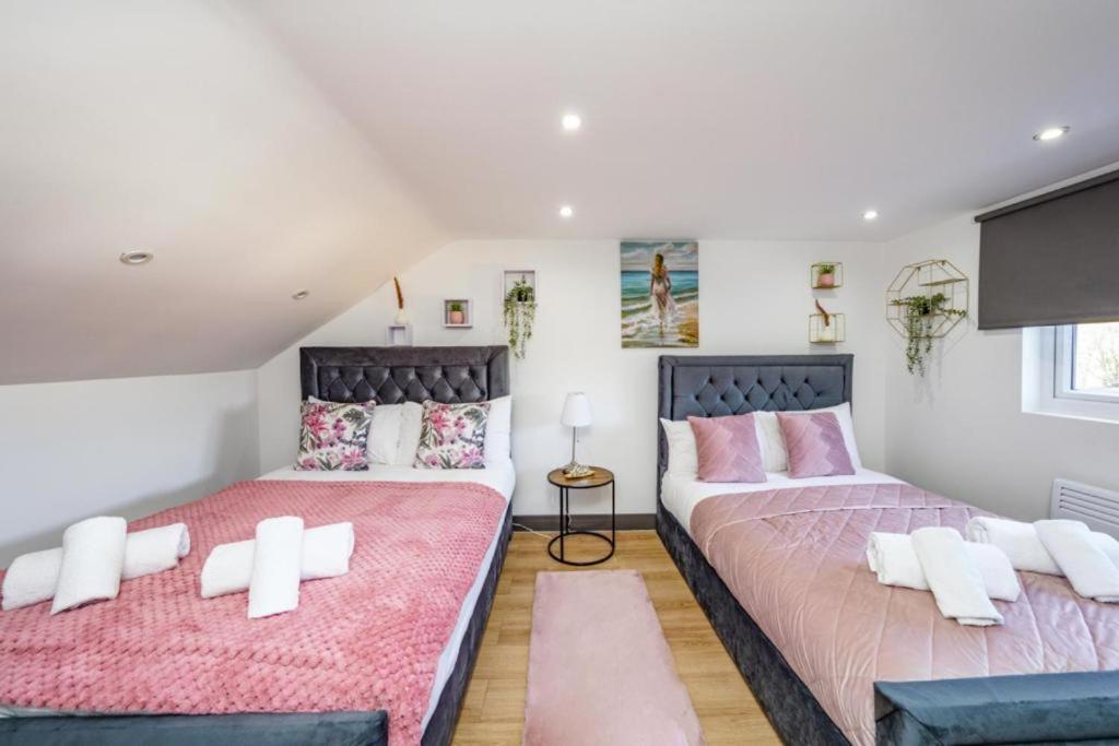 Heathrow Guest House - Oakway Feltham エクステリア 写真