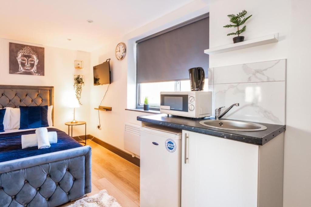 Heathrow Guest House - Oakway Feltham エクステリア 写真