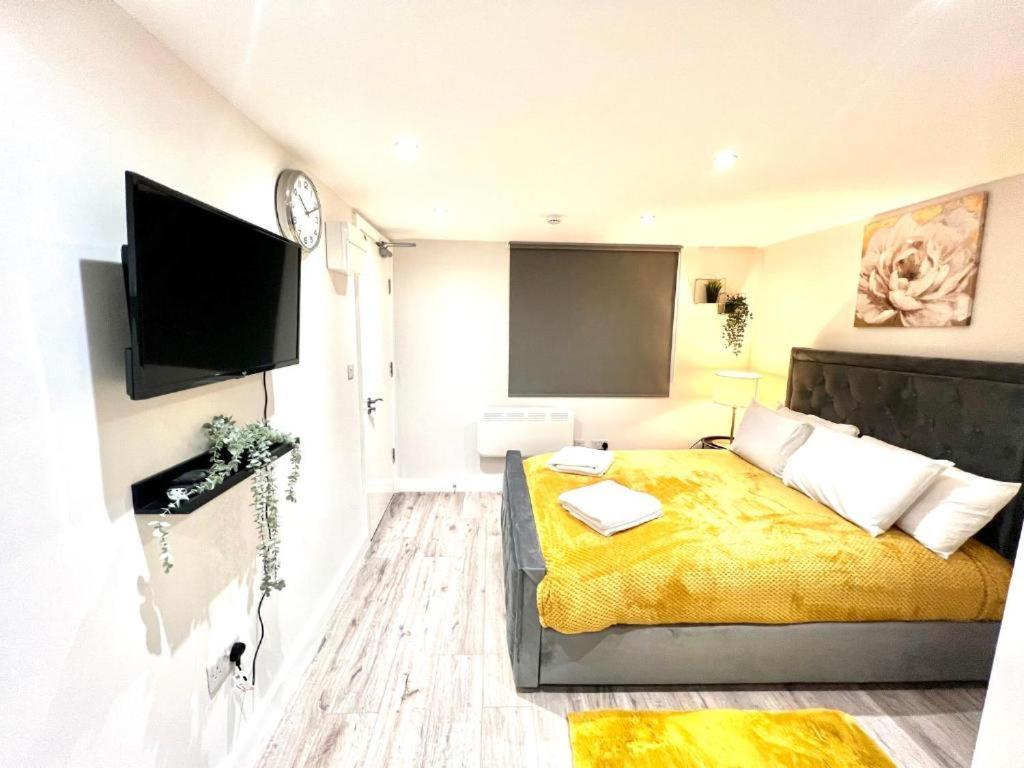 Heathrow Guest House - Oakway Feltham エクステリア 写真